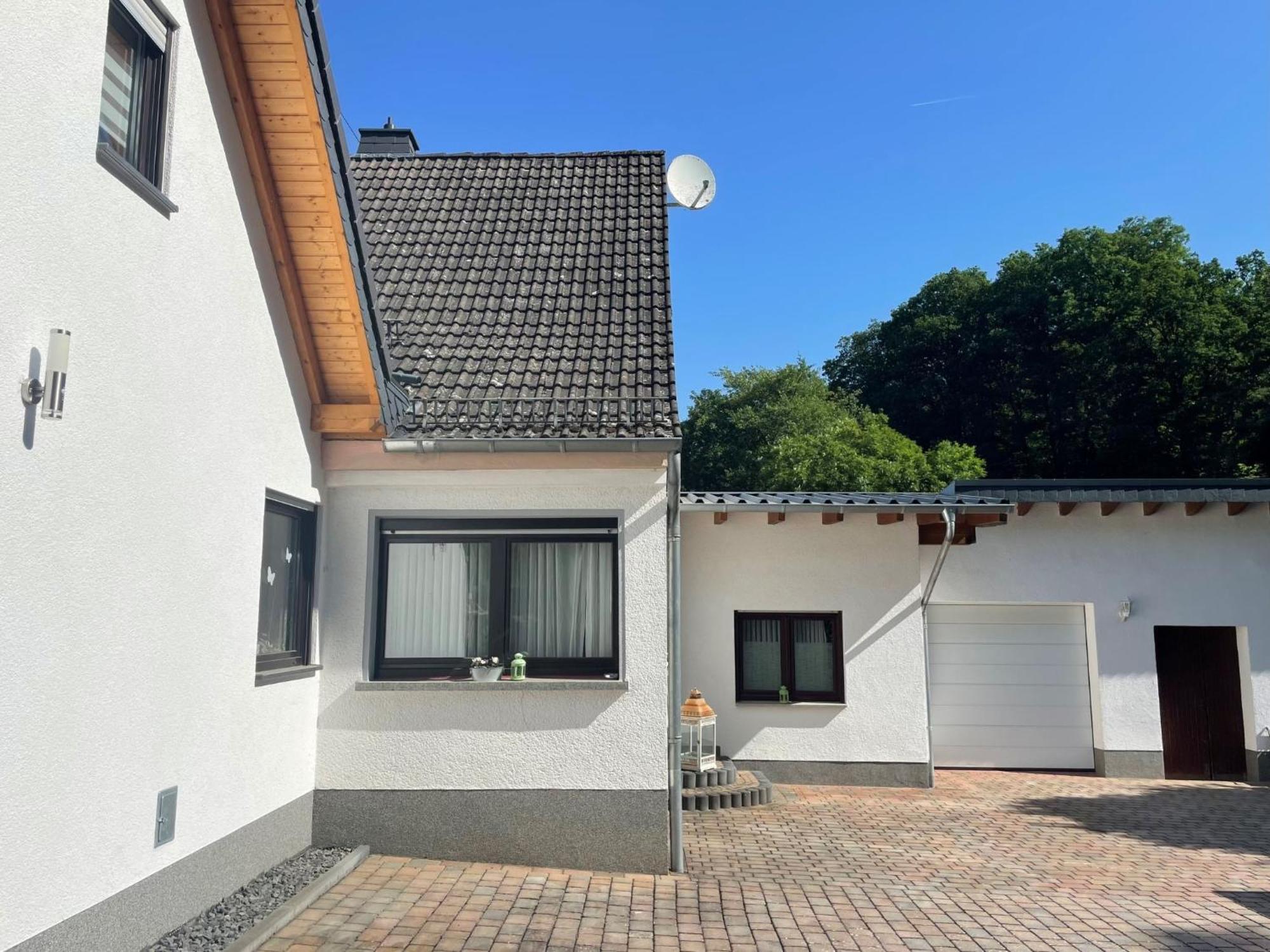Kleeblatt By Interhome * Breidscheid